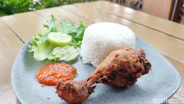 Ayam goreng presto Dapur Mirasa Ciamis
