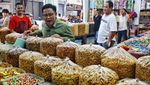 Momen Cak Imin Sapa Pedagang dan Makan Soto di Chinatown Glodok