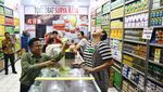 Momen Cak Imin Sapa Pedagang dan Makan Soto di Chinatown Glodok