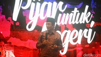 Acara ini tutur dihadiri Prof Dr KH Nasaruddin Umar, MA.  