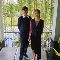 Dari pernikahannya dengan Adilla Dimitri, Wulan dikaruniai 2 orang anak, London Abigail Dimitri dan Jeremiah Alric Dimitri. Baru-baru ini keduanya anak Wulan itu terlihat mengikuti recital piano. Foto: Instagram/@wlanguritno