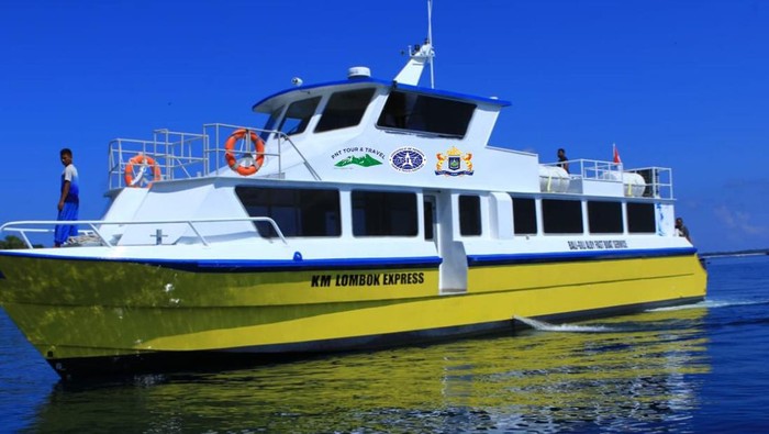 Kapal cepat milik PT Peninsula Nusa Tenggara dijadwalkan mulai melayani penyeberangan rute Pelabuhan Kayangan Lombok Timur ke Pelabuhan Poto Tano Sumbawa Barat per Sabtu (2/12/2023). (Foto: Istimewa)