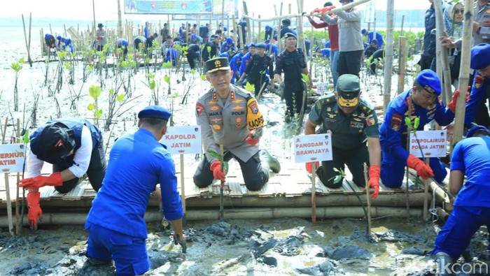 Kapolda Jatim Irjen Imam Sugianto