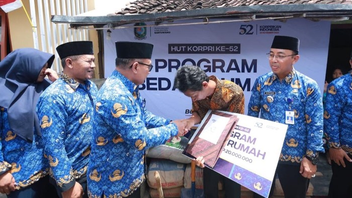 Korpri Banyuwangi Bedah 25 Rumah Warga Miskin
