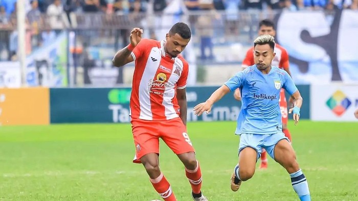 Laga Persela vs Deltras FC