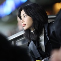 Foto-foto Lisa BLACKPINK kemudian dibagikan akun Twitter resmi tim Paris-Saint Germain @PSG_KR, yang menyambut kedatangannya. “Seorang tamu istimewa mengunjungi pertandingan Liga Champions hari Selasa. Selamat datang Lisa! 🔴🔵” Foto: dok. twitter @psg_kr