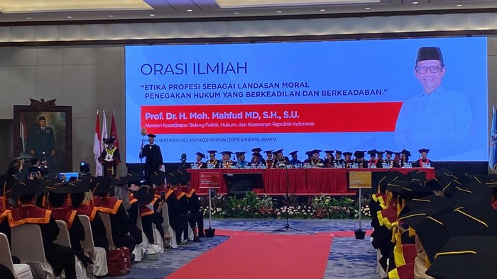 Mahfud Md beri orasi ilmiah (Rumondang/detikcom)