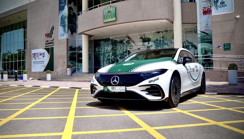 Mercedes-Benz EQS 580 Polisi Dubai