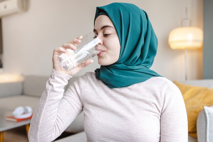 Adab minum menurut sunnah Rasulullah SAW