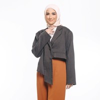 Nadya Mustika Rahayu saat ini eksis di sosial media. Selain aktif menerima endorsement dan menghadiri berbagai acara sebagai tamu, Nadya juga pernah merilis lagu di channel YouTubenya dengan judul Semakin Menjauh. Foto: Dok. Instagram @nadyamustikarahayu.