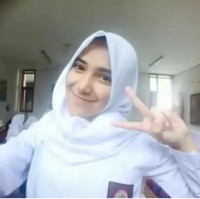 Salah satunya, ketika Nadya pernah menceritakan masa kecilnya ia habiskan di panti asuhan yang tak akan ia lupakan. Nadya membagikan kisahnya di Youtube Diary Nadya Mustika, pada 10 Januari 2021. Konten tersebut kembali menjadi perbincangan warganet di media sosial. Foto: Dok. Instagram @nadyamustikarahayu.