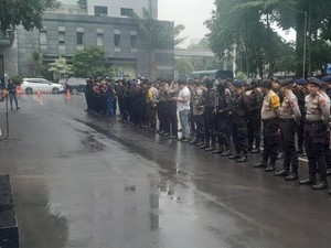 Polda Metro Gelar Patroli Skala Besar di Sudirman hingga KPU