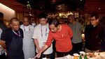 Potret Chef Arnold Poernomo Saat Siapkan Jamuan KTT hingga Kulineran Seru
