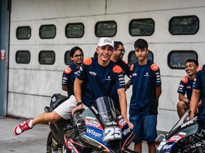 RNF Didepak dari MotoGP, Gimana Nasib Raul Fernandez dan Miguel Oliveira?