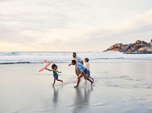 Kenapa Pulang dari Pantai Tubuh Justru Terasa Lelah? Ini Penjelasannya