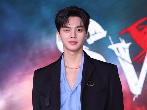 Song Kang di acara konferensi pers Sweet Home 2