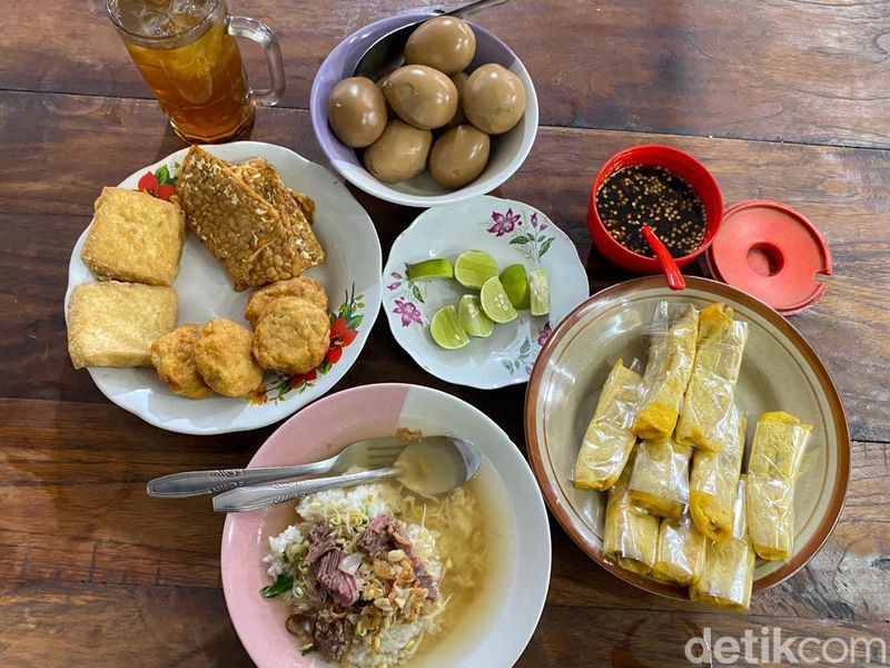 Soto Bu Harini di Pasar Gede Solo, Jawa Tengah