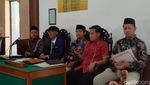 Momen Sidang Perdana Gugatan Rp 204 T Almas-Gibran di PN Solo