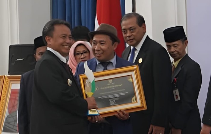 Sumedang Raih Penghargaan Kabupaten Paling Informatif di Jawa Barat