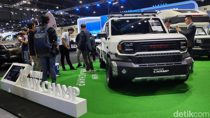 Toyota Hilux Champ di Thailand.