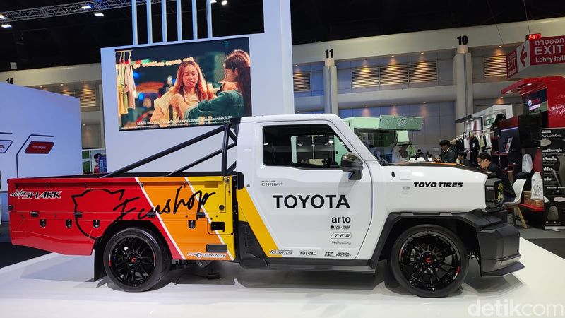 Toyota Hilux Champ di Thailand.