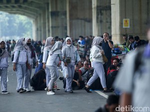 Menaker Buka-bukaan Progres Perhitungan Upah Minimum 2025