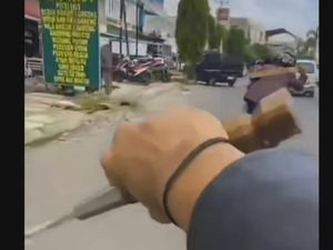 Pelajar Bercelurit di Prabumulih Tawuran Sambil Live IG, Polisi Cek Lokasi
