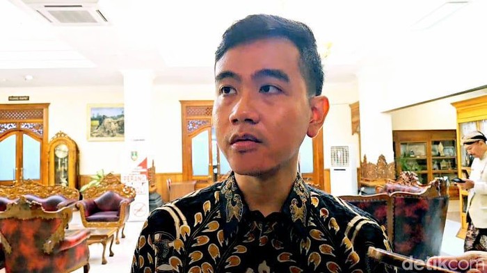 Wali Kota Solo Gibran Rakabuming di Balai Kota Solo, Kamis (30/11/2023).