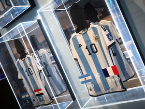 Penampakan Jersey Messi yang Laku Terjual Rp 120,8 Miliar