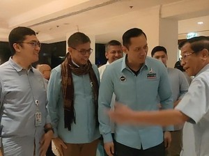 Kompak Biru Muda, AHY hingga Kaesang Merapat Jelang Rakornas TKN