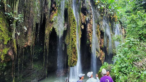 Air Terjun Purba Tirai Bidadari