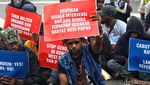 Aksi Warga Papua di Patung Kuda Jakarta