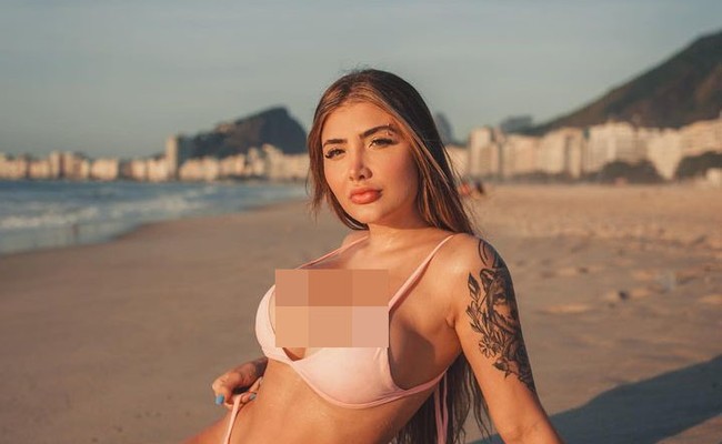 Tuduhan bahwa Neymar mengirim pesan pada model seksi sampai saat ini belum dikonfirmasi. Tapi hal tersebut bukan pertama kalinya terjadi pada mantan pemain PSG itu. Selama berpacaran dengan Bruna Biancardi, ia sudah beberapa kali dilaporkan berselingkuh. Bruna sendiri diketahui baru melahirkan anak mereka. Foto: Dok. Instagam Aline Farias