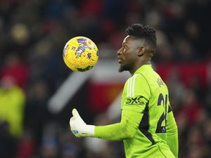 Ten Hag Bela Onana: Dia Kiper Terbaik Kedua di Premier League
