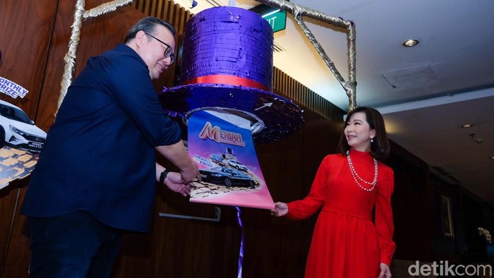 PT Bank Mega Tbk (Bank Mega) kembali menggelar program Meriah Bareng Mega bagi nasabah. Menariknya, nasabah bisa mendapat grand prize satu unit BMW 520i M Sport, lho.