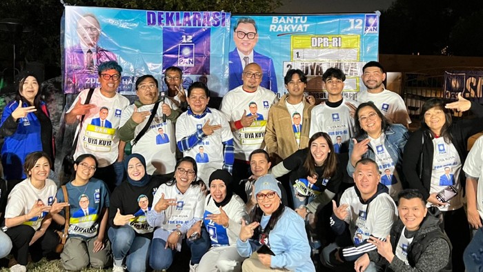 Calon legislatif (caleg) dari Partai Amanat Nasional (PAN), Surya Utama alias Uya Kuya sudah beberapa bulan terakhir berada di Amerika Serikat (AS).