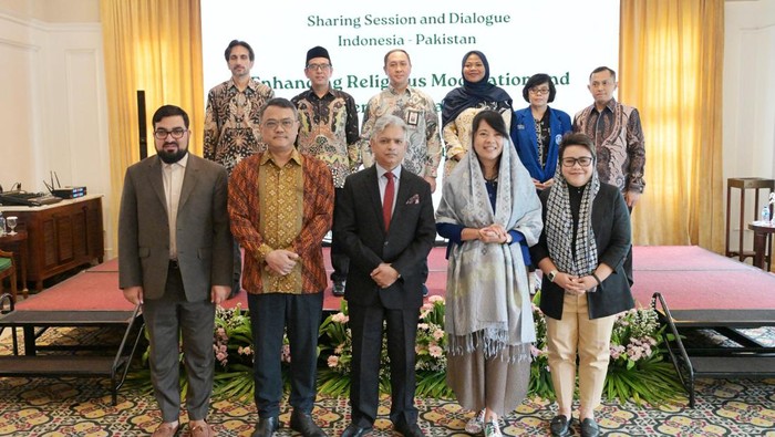 Dialog lintas agama antara Indonesia dengan Pakistan.