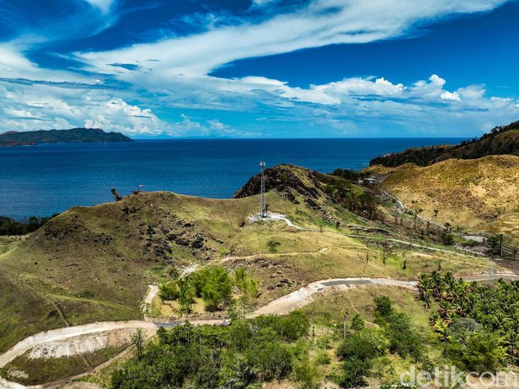 Emang Boleh Secakep Ini? Savana Bukit Pulisan Jadi Hidden Gem di Likupang
