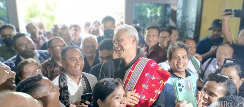 Ganjar Pranowo saat tiba di gedung Sinode GMIT di Kupang, NTT.