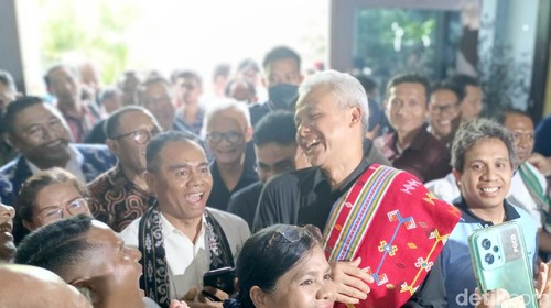 Ganjar Pranowo saat tiba di gedung Sinode GMIT di Kupang, NTT.