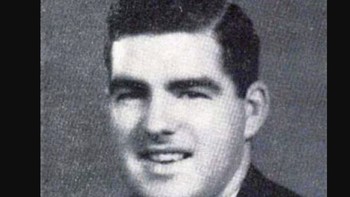 Lahir tahun 1921 di Connecticut, Haroutune Krikor Daghlian adalah seorang fisikawan Amerika keturunan Armenia yang bekerja untuk Proyek Manhattan, yaitu proyek penelitian dan pengembangan yang menghasilkan bom atom pertama. Dia secara tidak sengaja meradiasi dirinya sendiri pada bulan Agustus 1945, saat percobaan di fasilitas Situs Omega yang terpencil di New Mexico. Dia meninggal hanya 25 hari kemudian. Foto: List25