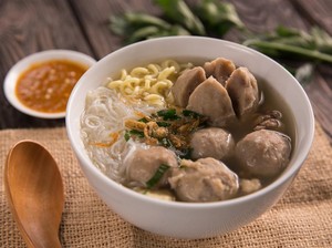 15 Bakso Enak di Jakarta, Mulai dari Gerobakan sampai yang Legendaris