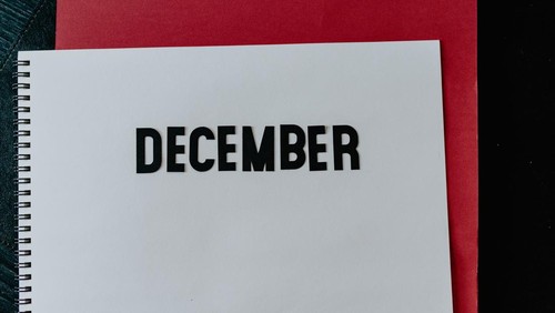 Ilustrasi bulan Desember.