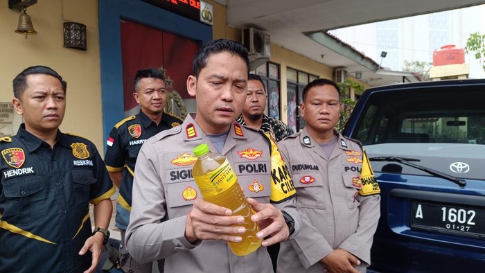 Kapolsek Cileungsi AKP Yohannes Redhoi Sigiro. (Rizky/detikcom)