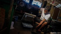 Awal mulanya, Dolvi melihat kawasan Likupang tengah dijadikan destinasi pariwisata super prioritas. Ia beranggapan kawasan tempat ia tinggal akan didatangi wisatawan baik dari dalam negeri maupun luar negeri. Dari situlah ia terpikir untuk membuat sebuah suvenir.