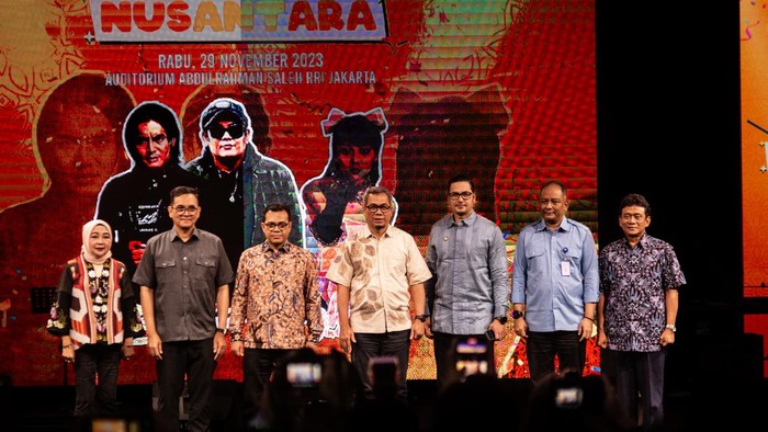 Kominfo Kenalkan IKN Lewat Pertunjukan Voice of Nusantara Kominfo terus memberikan pengetahuan dan pemahaman kepada masyarakat, soal pembangunan Ibu Kota Nusantara (IKN). Salah satunya lewat seni pertunjukan.