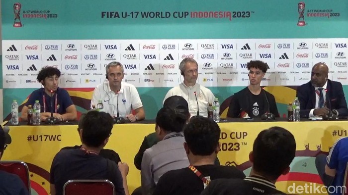 Konferensi pers Timnas Jerman U-17 di Stadion Manahan Solo, Jumat (1/12/2023).