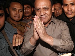Kritikan Tertuju ke Firli Usai Ajukan Pengunduran Diri
