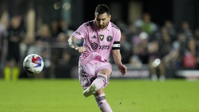 Inter Miami forward Lionel Messi attempts a penalty kick during the second half of a club friendly soccer match against New York City FC, Friday, Nov. 10, 2023, in Fort Lauderdale, Fla. (AP Photo/Lynne Sladky)