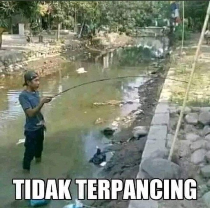 Meme berikut ini benar tapi salah. Idenya benar-benar mind blowing dan bikin nyengir yang ngelihatnya.
